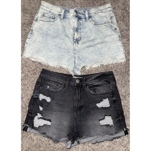 Junior So -Goods For Life Ripped High Rise Mom Jean Shorts  11/30W 2 Pair